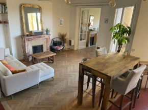 Grand appartement très lumineux et calme au cœur de Marseille
